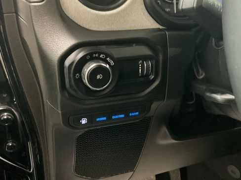 Used 2025 Jeep Wrangler Unlimited Sport S 4xe AWD/4WD image 8