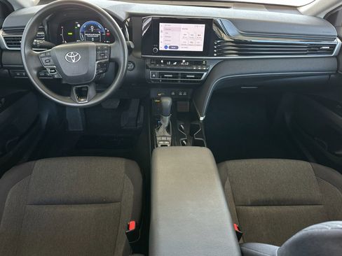 Used 2025 Toyota Camry LE FWD image 12