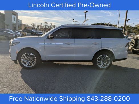 Certified 2025 Lincoln Navigator Reserve image 7
