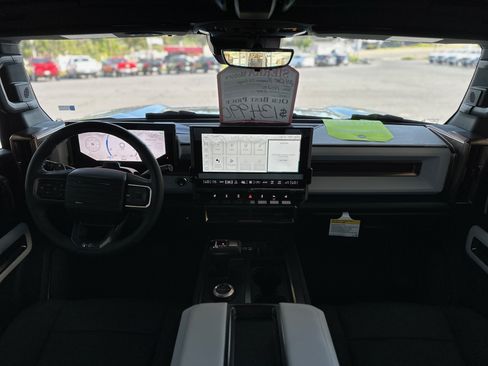 Used 2024 GMC Hummer EV 3X w/ Omega Edition AWD/4WD image 17