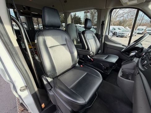 Used 2020 Ford Transit 150 XL image 29