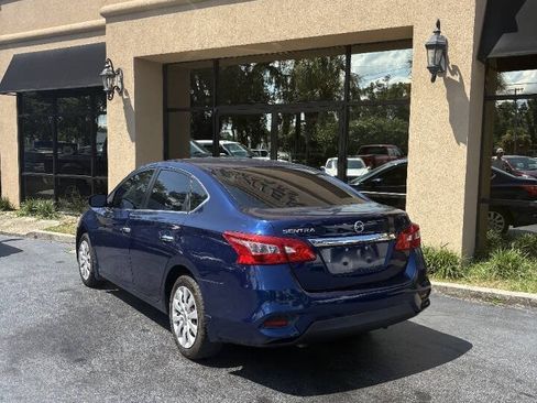 Used 2017 Nissan Sentra S FWD image 4
