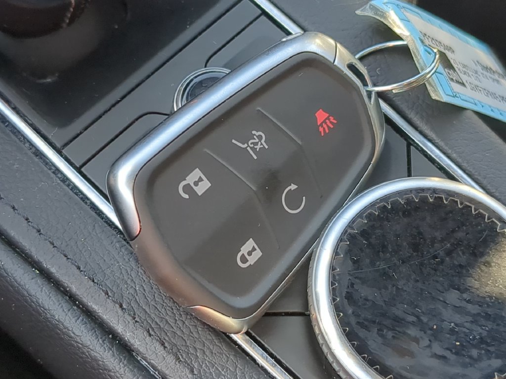 Used 2023 Cadillac XT4 Sport AWD/4WD image 39