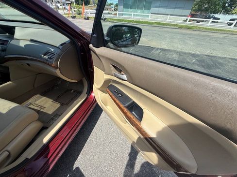 Used 2010 Honda Accord EX image 14