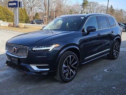 Used 2024 Volvo XC90 B6 Plus image 25