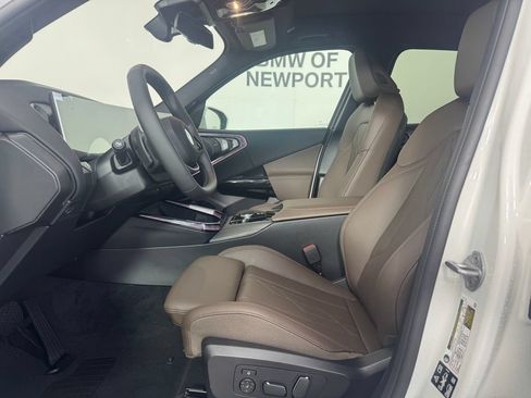 New 2026 BMW X3 xDrive30i w/ Premium Package AWD/4WD image 2