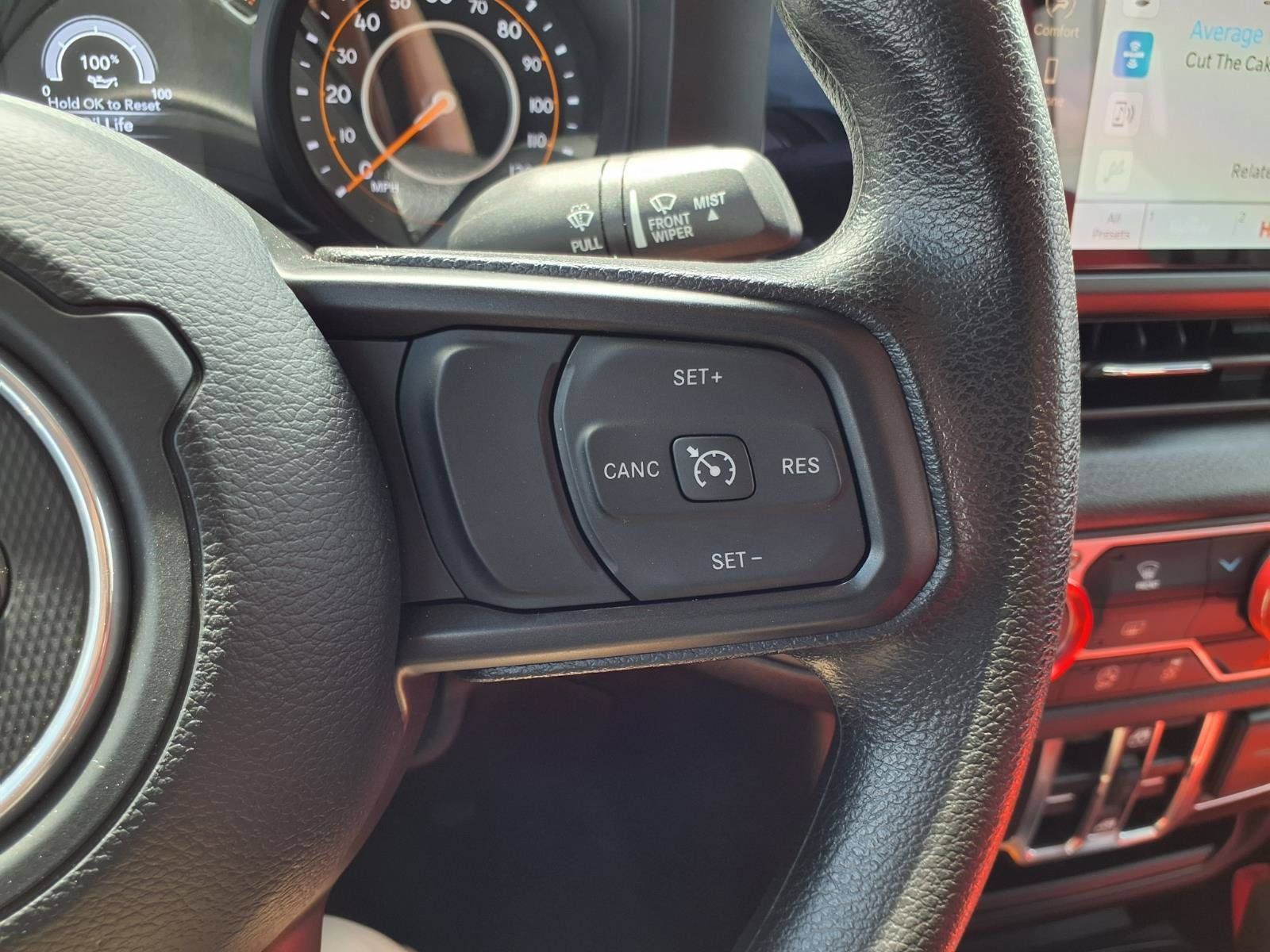 Used 2025 Jeep Gladiator Sport AWD/4WD image 18