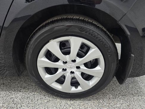 Used 2026 Toyota Corolla LE FWD image 32