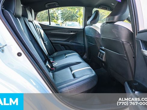 Used 2025 Toyota Camry SE image 23