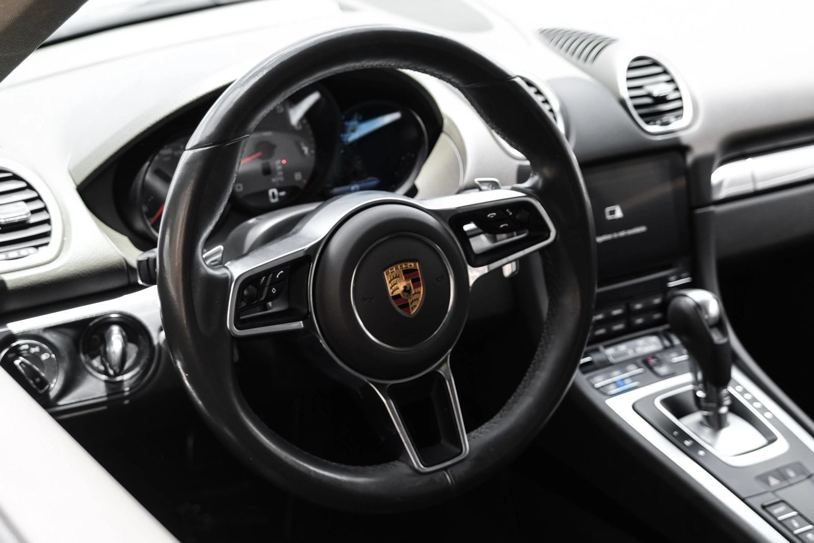 Used 2018 Porsche 718 Cayman S w/ Sportdesign Package RWD image 13