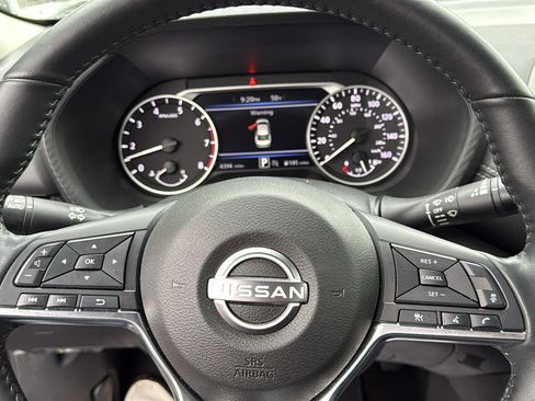 Used 2024 Nissan Sentra SV w/ All-Weather Package FWD image 9