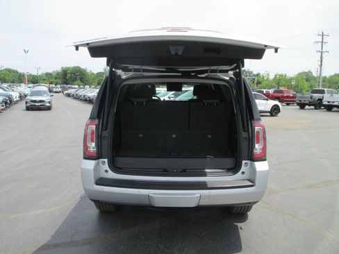 Used 2019 GMC Yukon SLT w/ Open Road Package AWD/4WD image 8