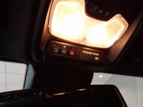 Used 2024 Chevrolet Colorado LT w/ LT Convenience Package III AWD/4WD image 15