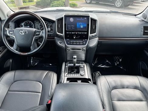 Used 2019 Toyota Land Cruiser AWD/4WD image 24