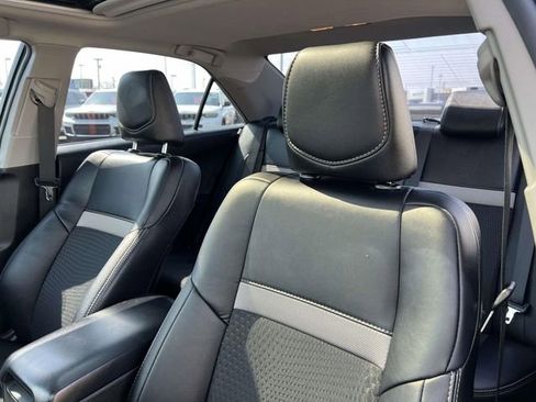 Used 2014 Toyota Camry SE w/ Moonroof Package image 23
