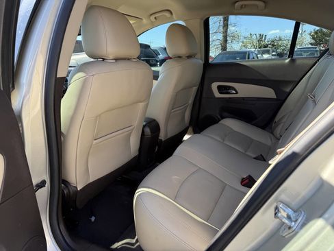 Used 2015 Chevrolet Cruze LTZ w/ Enhanced Safety Package image 10