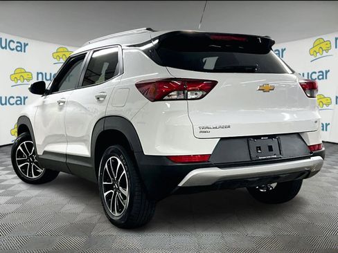 Used 2025 Chevrolet TrailBlazer LT image 4