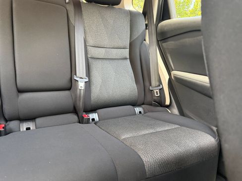 Used 2025 Nissan Rogue SV AWD/4WD image 38