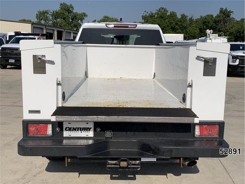 Used 2024 Chevrolet Silverado 2500 W/T w/ WT Convenience Package AWD/4WD image 10