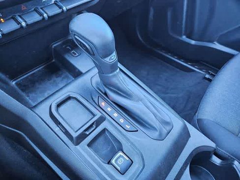 Used 2024 Chevrolet Colorado W/T image 31