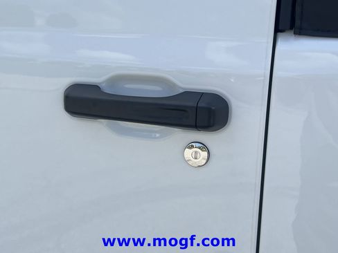 Used 2025 Jeep Wrangler Sport AWD/4WD image 25
