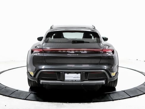 Certified 2022 Porsche Taycan 4 Cross Turismo image 6