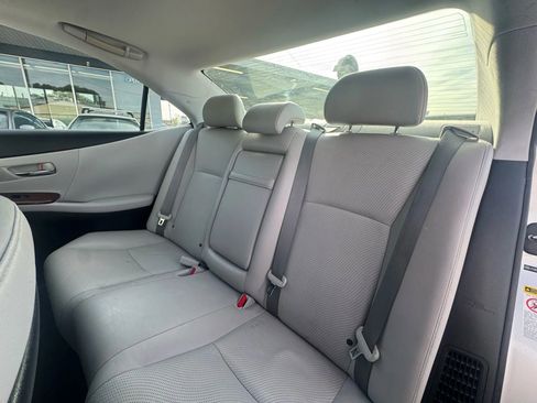 Used 2010 Lexus HS 250h Premium image 14