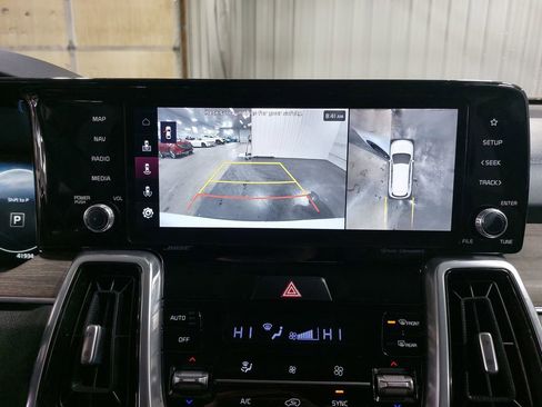 Used 2023 Kia Sorento SX Prestige image 25