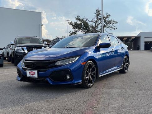Used 2018 Honda Civic Sport Touring image 7