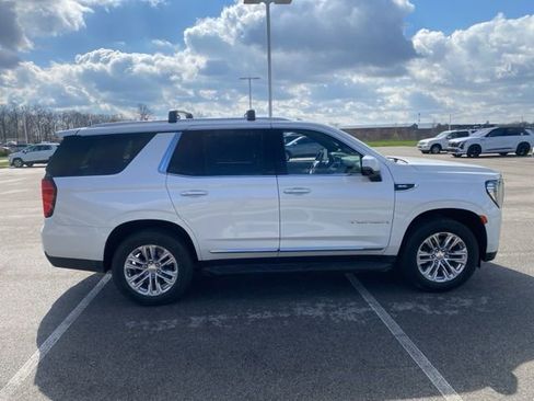Used 2022 GMC Yukon SLT w/ SLT Premium Package AWD/4WD image 7