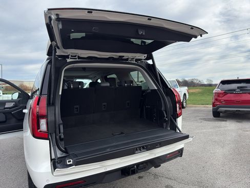 New 2025 Ford Expedition Active image 18