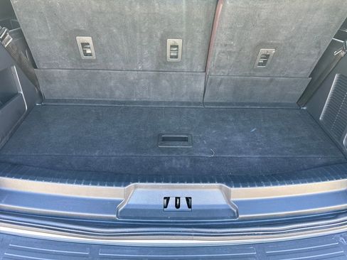 Used 2023 Ford Expedition Limited image 23