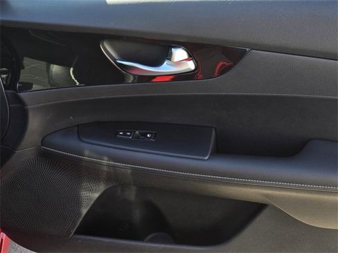 Certified 2024 Kia Forte GT-Line image 8