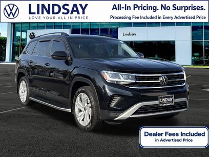 Used 2023 Volkswagen Atlas SE w/ Panoramic Sunroof Package