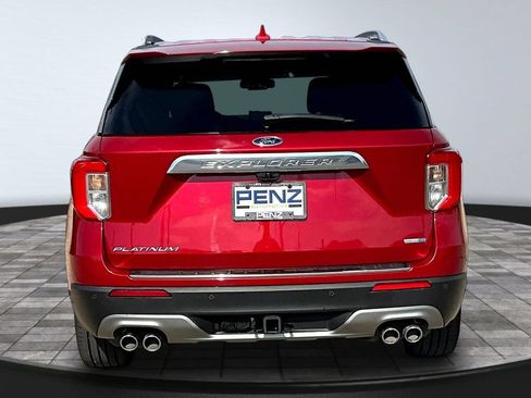 Used 2020 Ford Explorer Platinum w/ Premium Technology Package AWD/4WD image 6