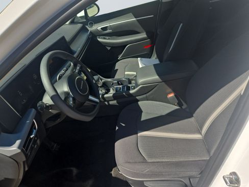 Certified 2025 Hyundai Sonata SE FWD image 11