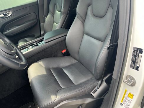 Used 2023 Volvo XC60 B5 Plus w/ Protection Package Premier FWD image 7