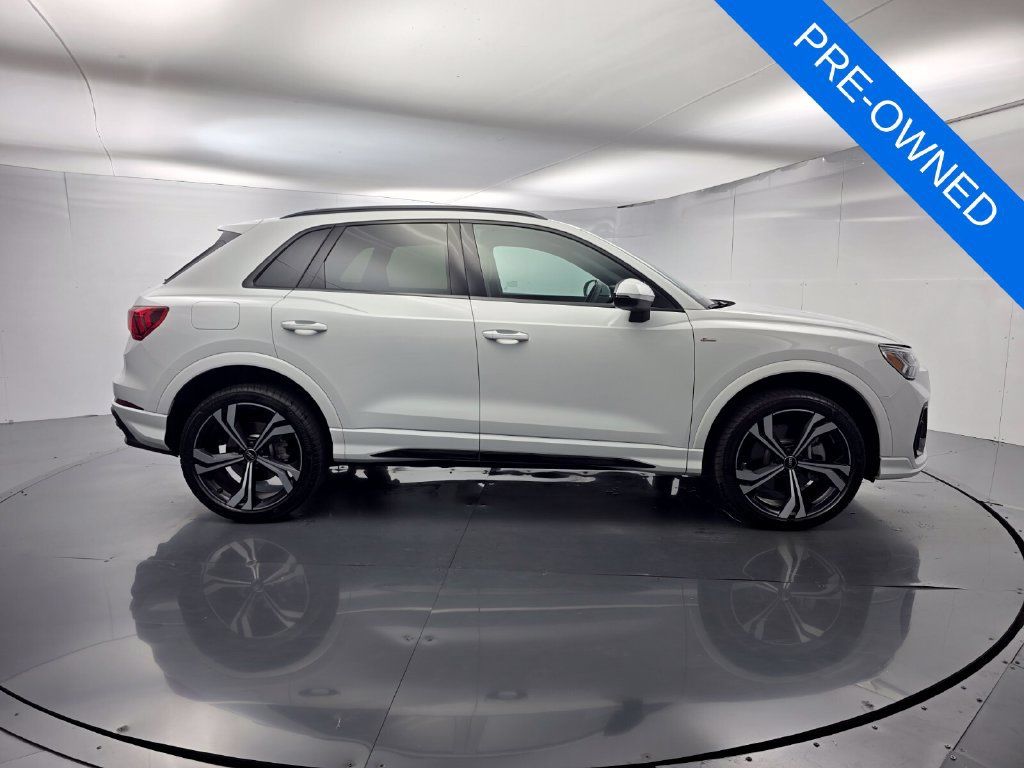 Used 2024 Audi Q3 2.0T Premium Plus AWD/4WD image 3