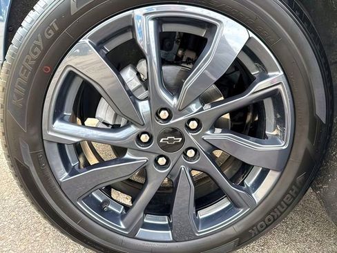 Used 2024 Chevrolet Equinox RS w/ LPO, Floor Liner Package image 21