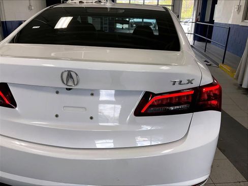Used 2016 Acura TLX FWD image 28