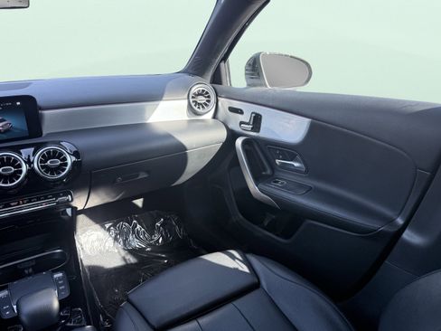 Used 2021 Mercedes-Benz A 220 image 34