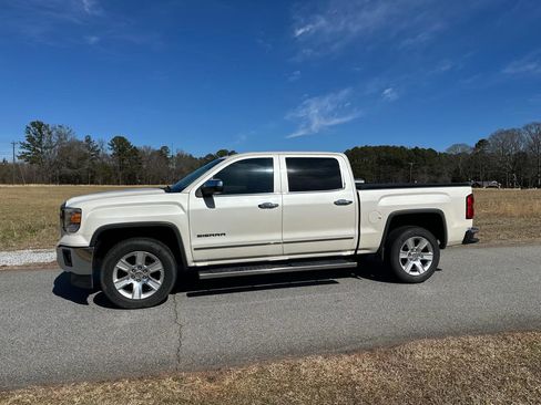 Used 2014 GMC Sierra 1500 SLT w/ SLT Crew Cab Value Package image 4