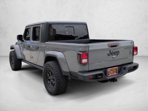 Used 2021 Jeep Gladiator Sport AWD/4WD image 8