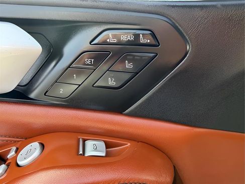 Used 2019 BMW X7 xDrive50i w/ M Sport Package image 27