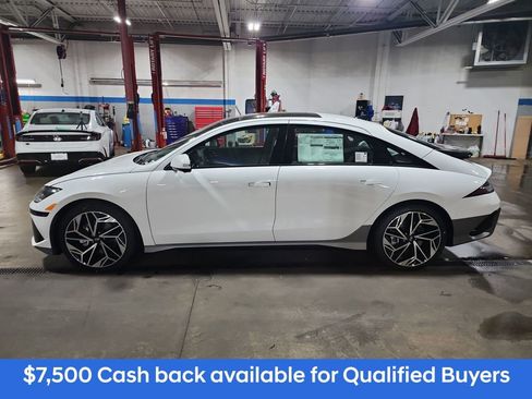 New 2025 Hyundai Ioniq 6 Limited image 3