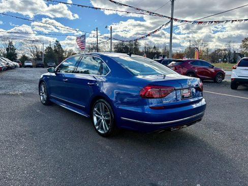Used 2017 Volkswagen Passat 1.8T R-Line image 3