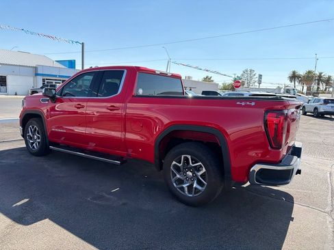 Used 2023 GMC Sierra 1500 SLE AWD/4WD image 3