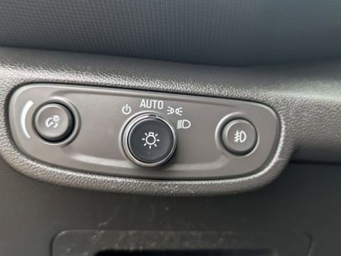Used 2023 Chevrolet TrailBlazer ACTIV w/ Convenience Package FWD image 16