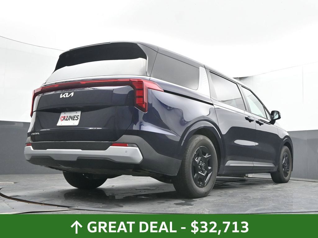 Used 2026 Kia Carnival FWD image 38