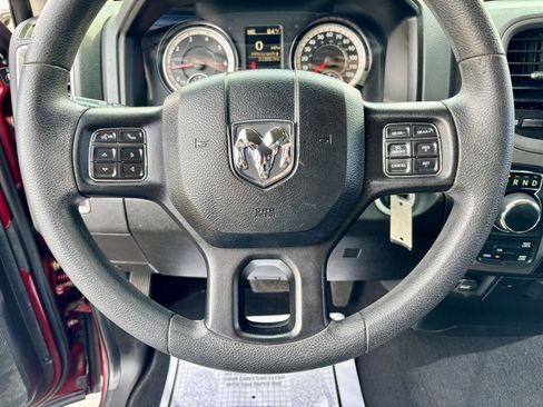 Used 2019 RAM 1500 Express w/ Express Value Package AWD/4WD image 12